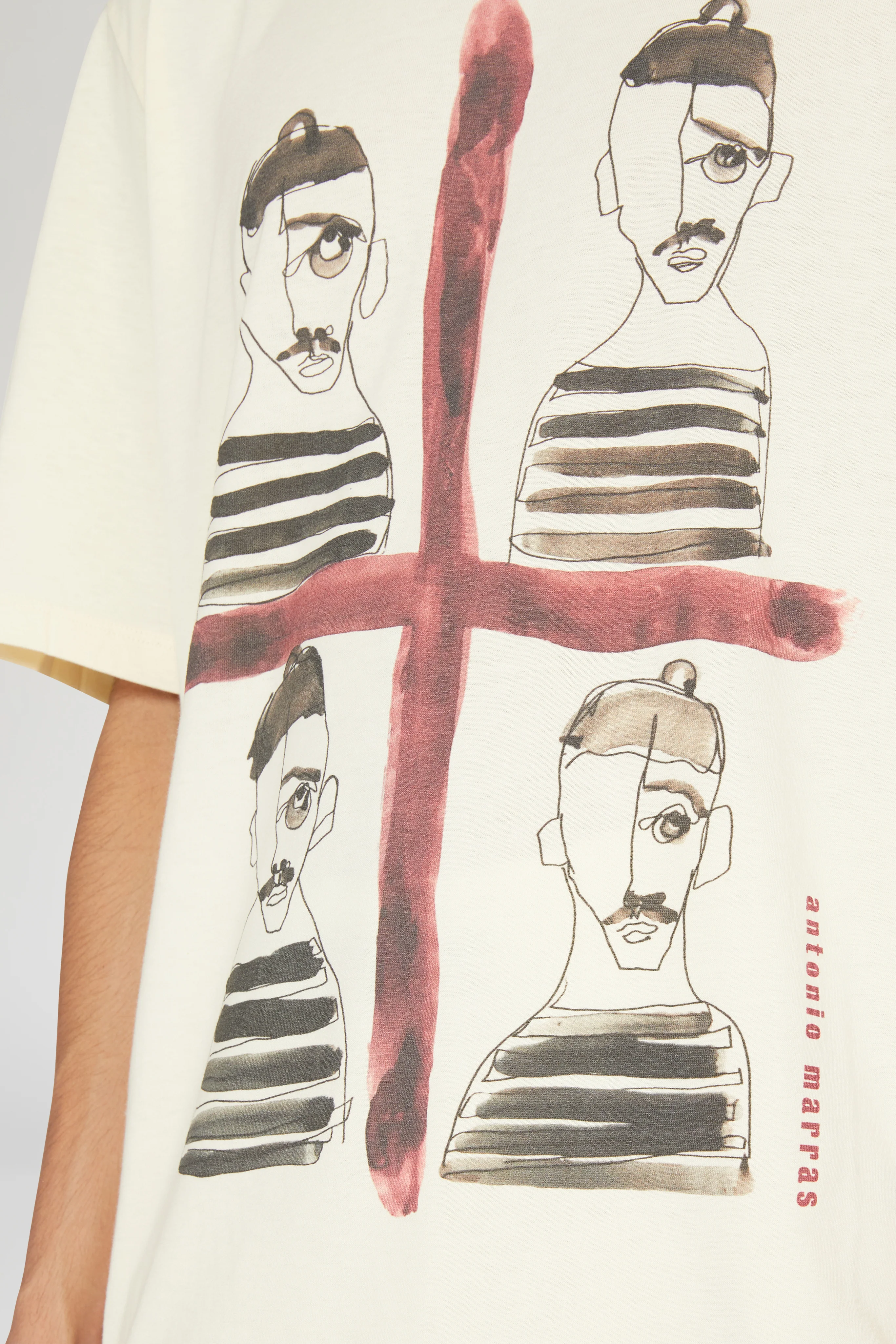 Four Moors T-shirt - Image 6